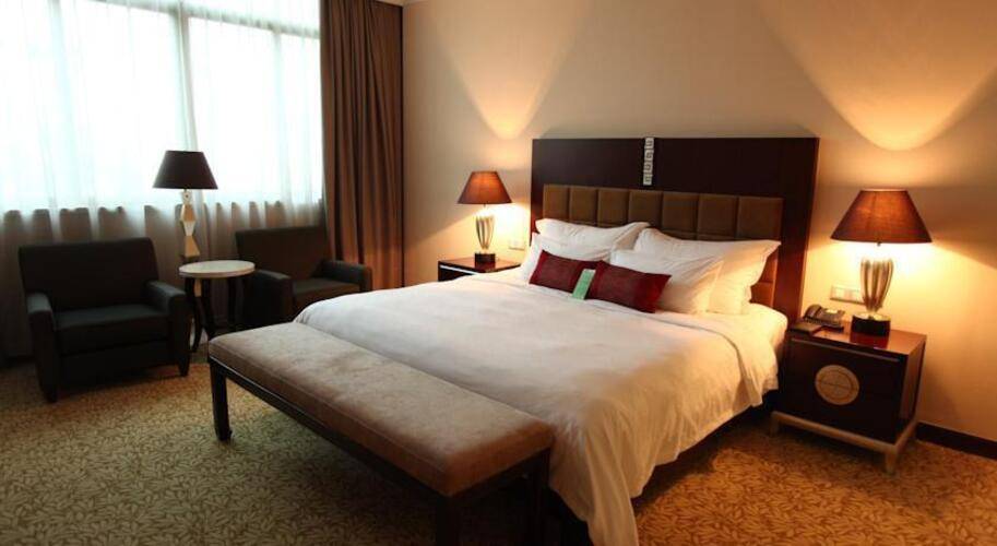 Dong Fang Hotel
