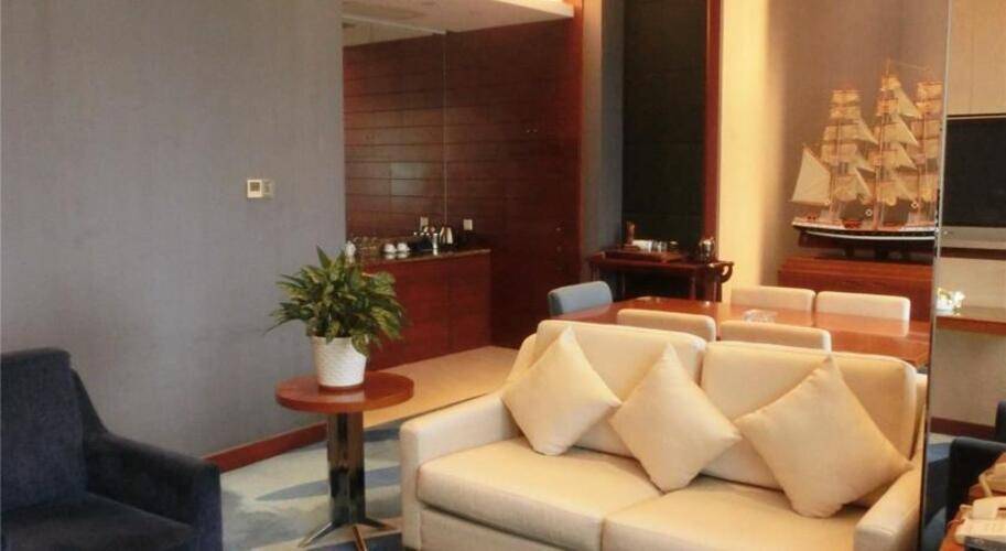 Ocean Hotel