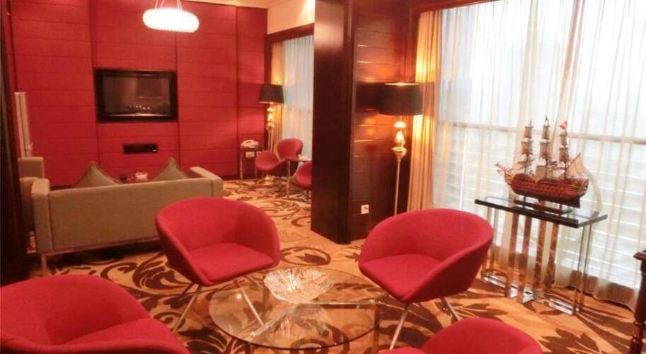 Ocean Hotel