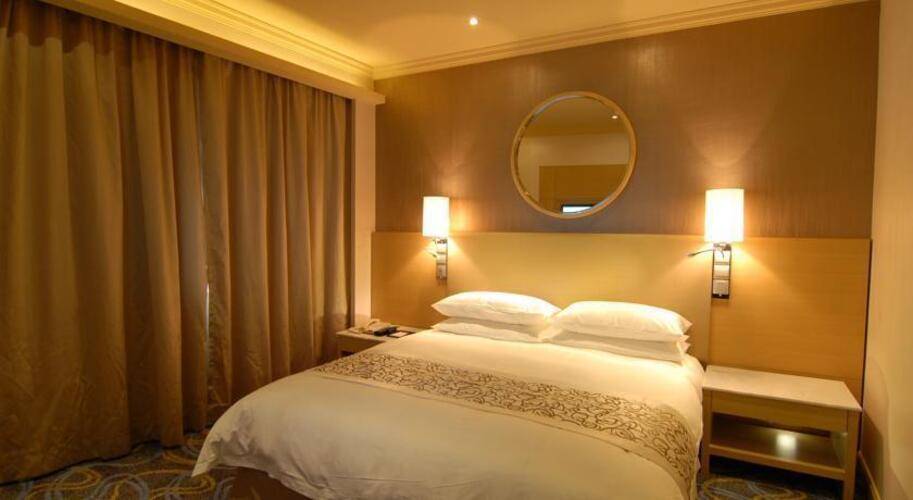 Ocean Hotel
