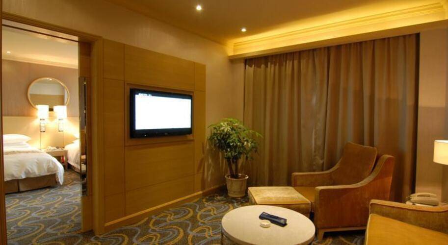 Ocean Hotel