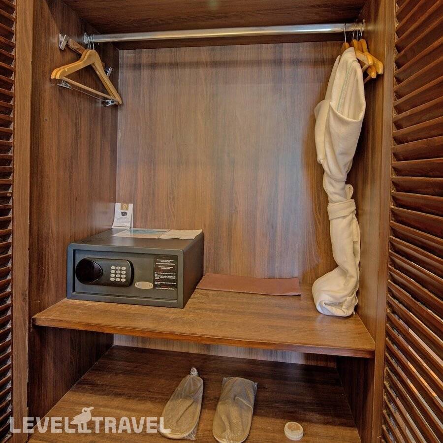 фотографии отеля Godwin Hotel в Индия(Кандолим) - фото №38