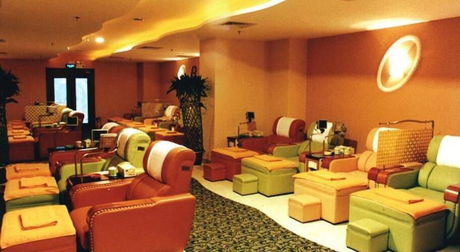Asia International Hotel