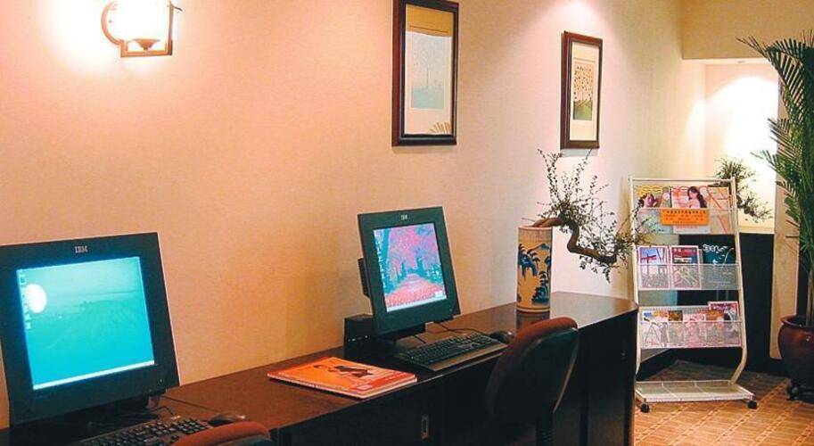 Asia International Hotel