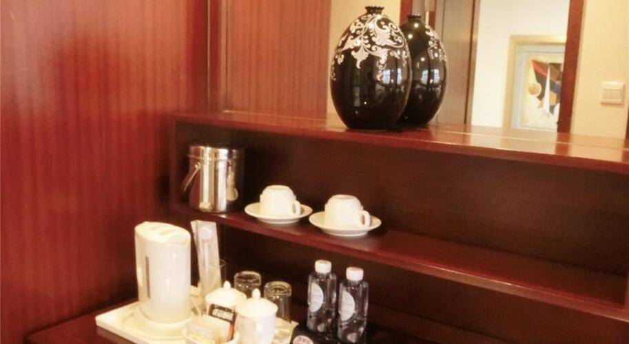 Baiyun Hotel