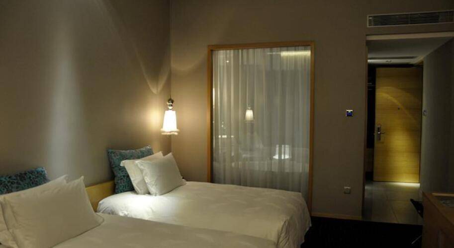 Royal Tulip Luxury Hotel Carat