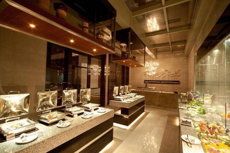 Royal Tulip Luxury Hotel Carat