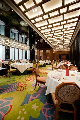 Royal Tulip Luxury Hotel Carat