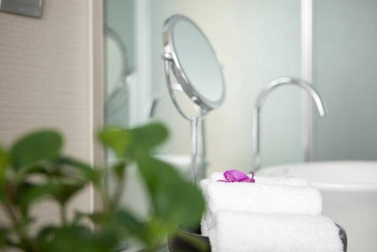 Royal Tulip Luxury Hotel Carat