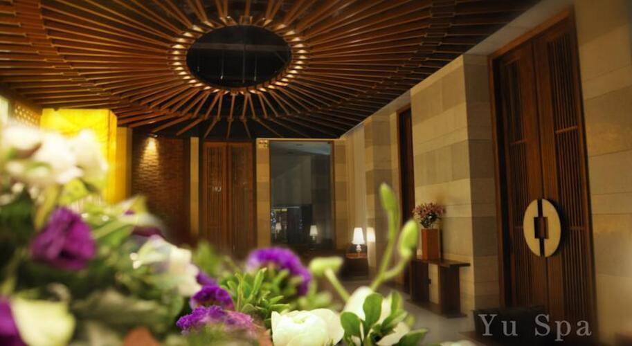 Royal Tulip Luxury Hotel Carat