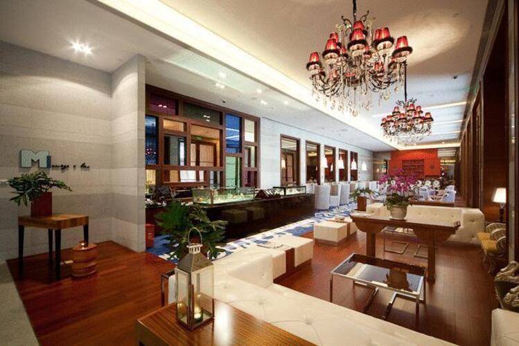Royal Tulip Luxury Hotel Carat