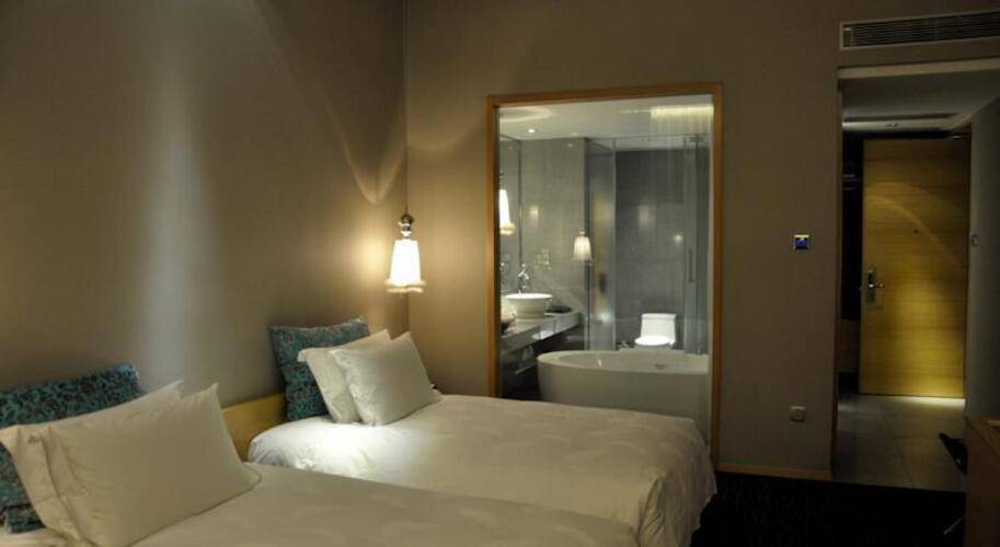 Royal Tulip Luxury Hotel Carat