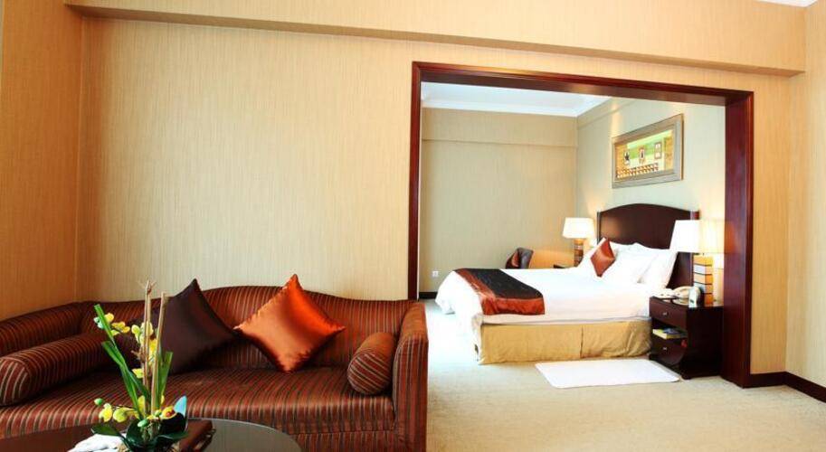 Grand International Hotel