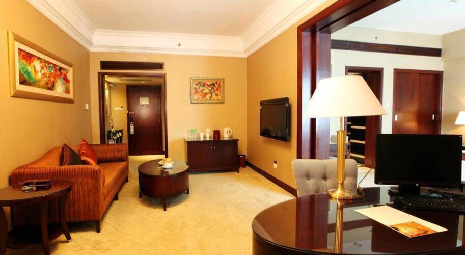Grand International Hotel