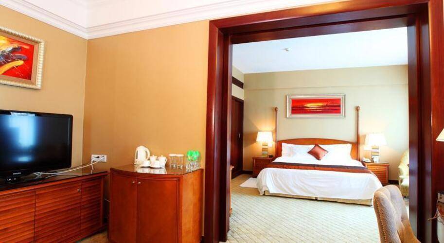 Grand International Hotel