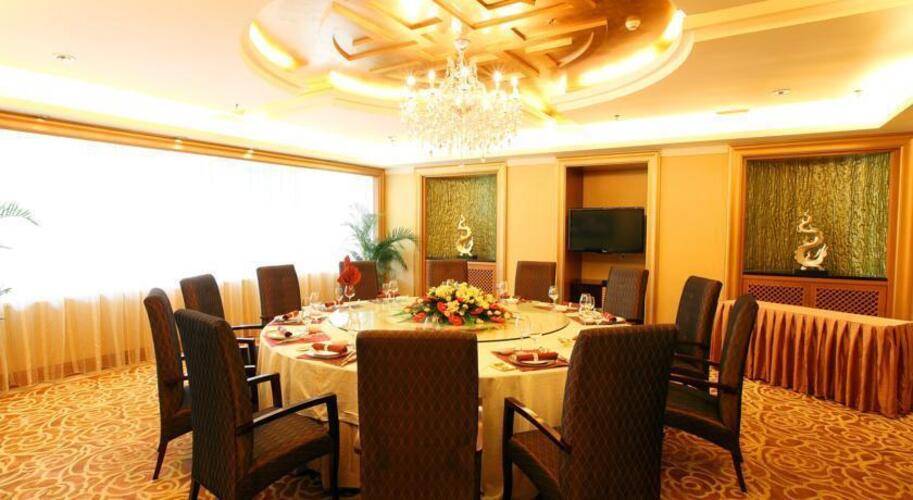 Grand International Hotel