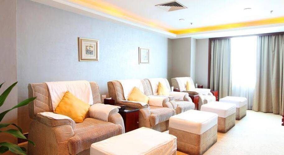 Grand International Hotel