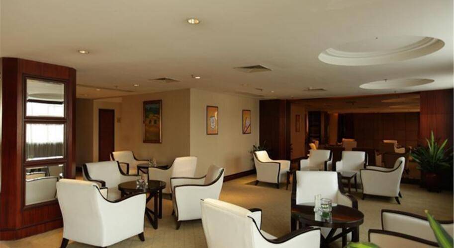 Grand Royal Hotel