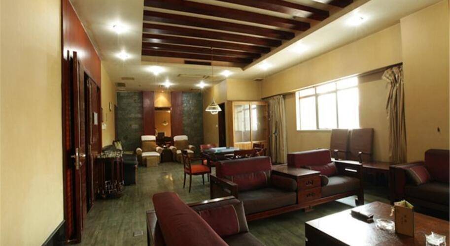 Grand Royal Hotel