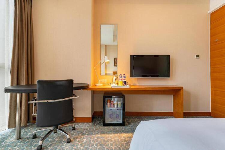 Holiday Inn Express Beijing Huacai