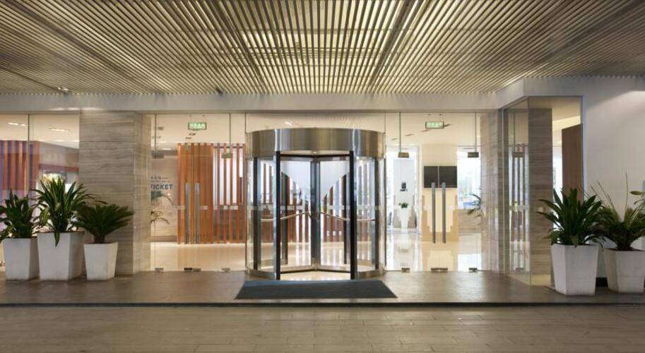 Holiday Inn Express Minzuyuan
