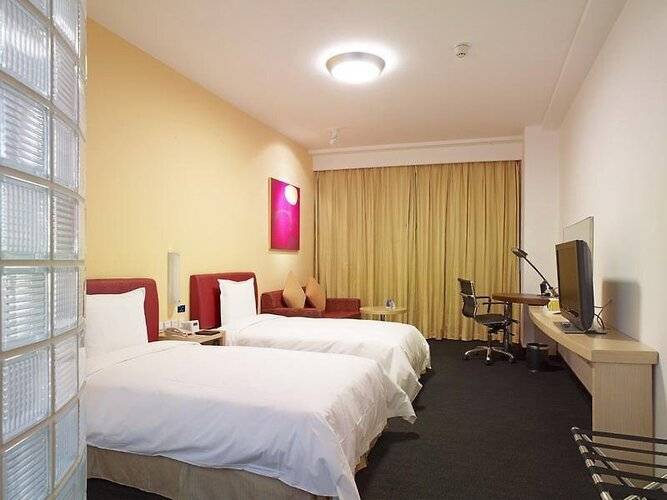Holiday Inn Express Zhabei