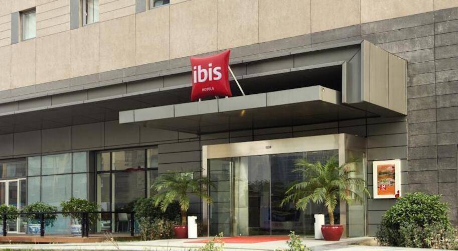 Ibis Sanyuan Hotel