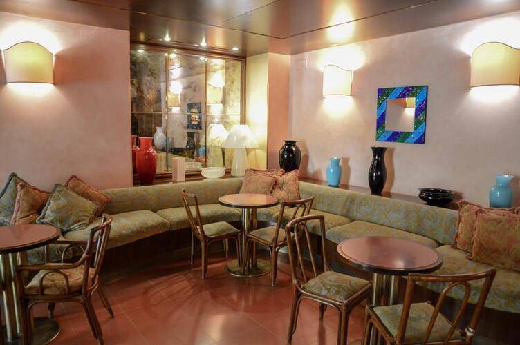 Le Boulevard Hotel