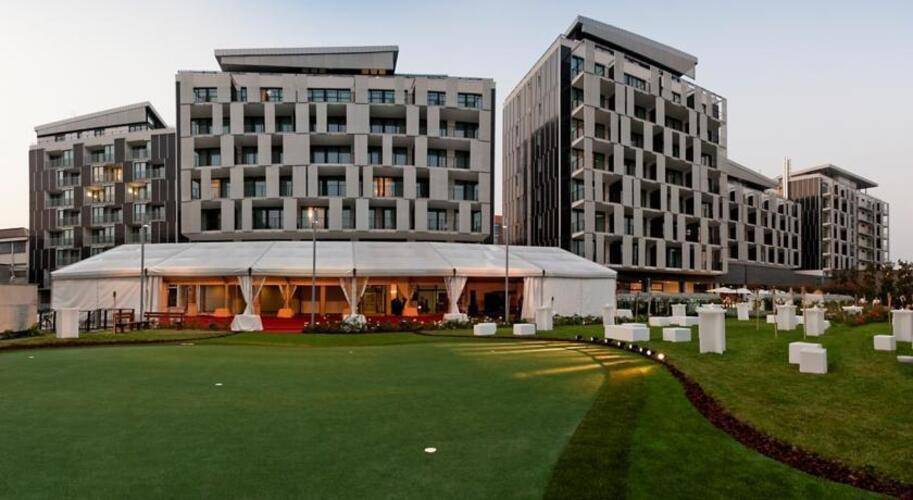 Ramada Plaza Hotel