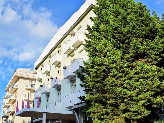 Bamby Hotel