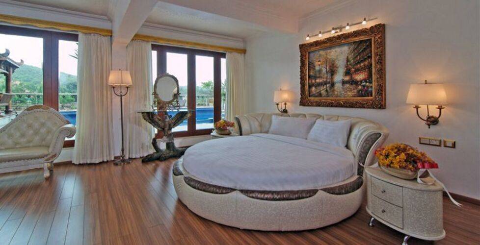 White Pearl Suites Hotel