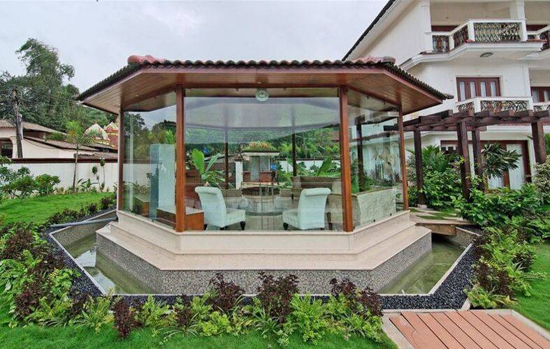 White Pearl Suites Hotel