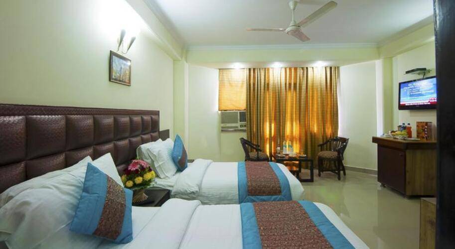 White House Continental Hotel