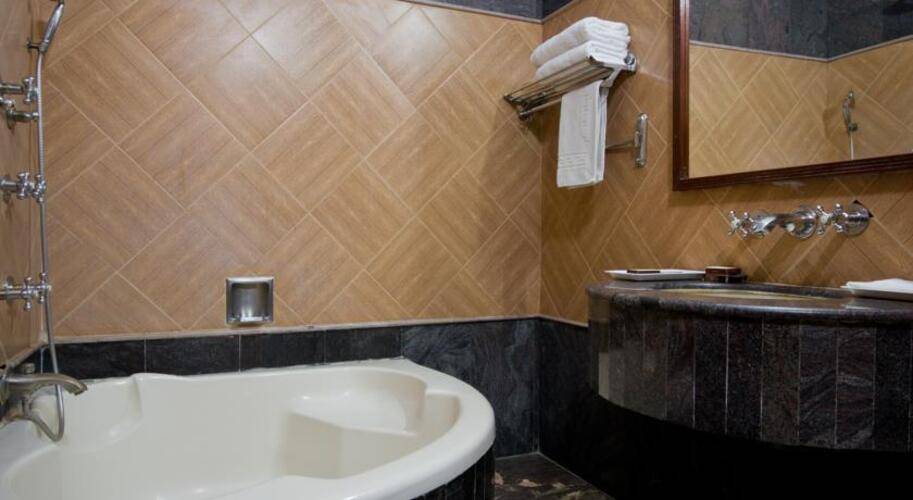 Sunstar Grand Hotel