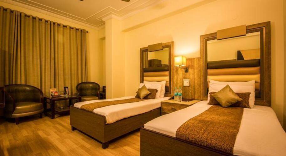 Suncourt Yatri Hotel