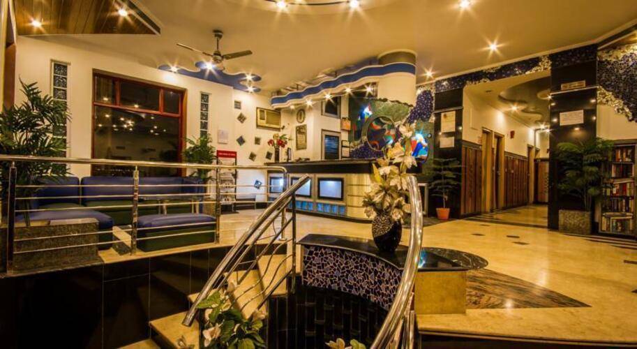 Suncourt Yatri Hotel