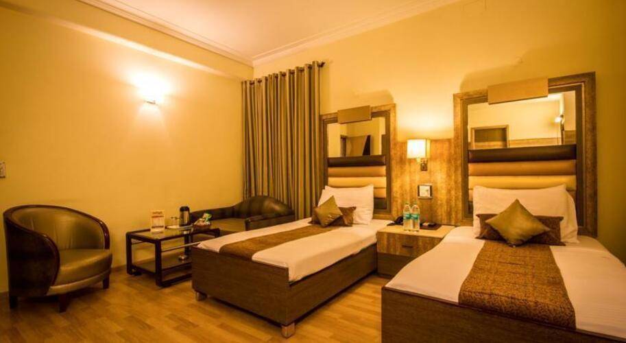 Suncourt Yatri Hotel