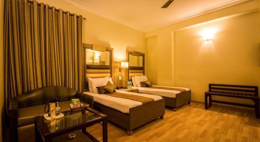 Suncourt Yatri Hotel