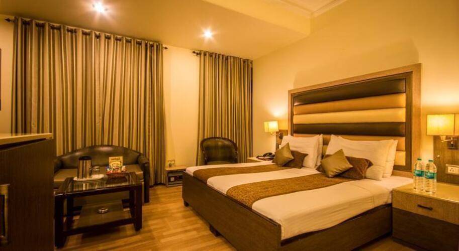 Suncourt Yatri Hotel