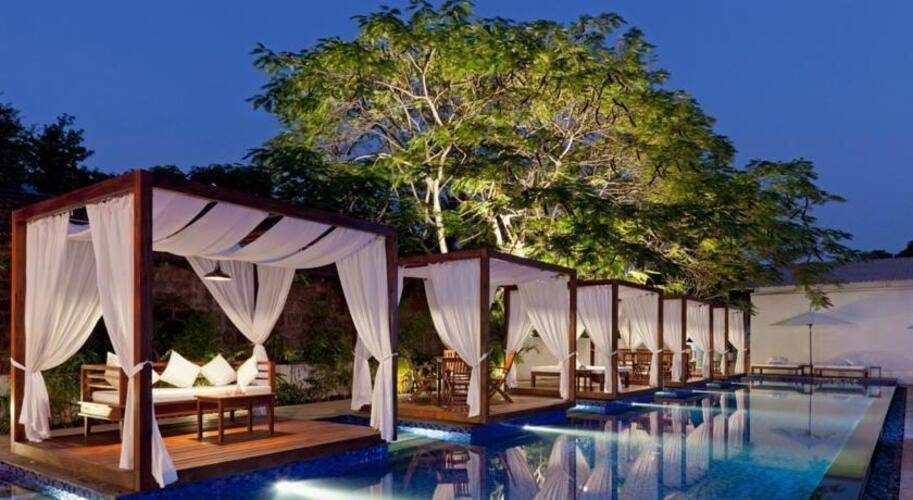 Sinq Party Hotel
