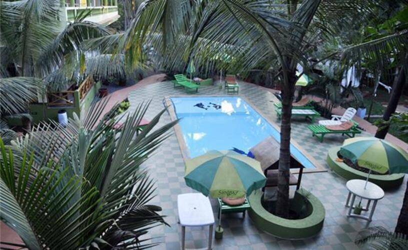 Classic De Evergreen Resort