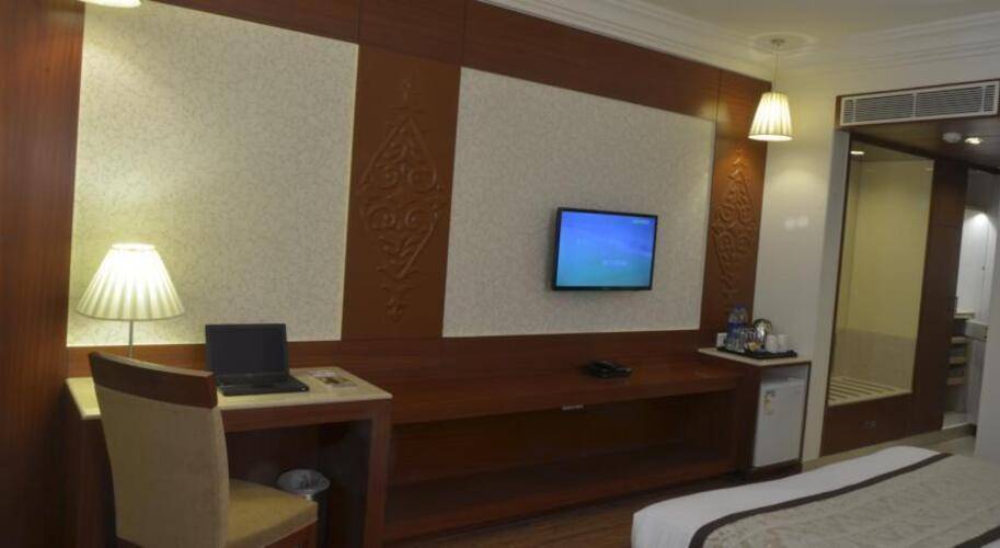 Regent Grand Hotel
