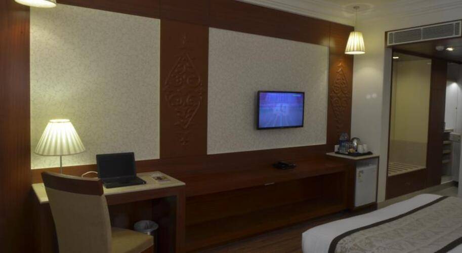 Regent Grand Hotel