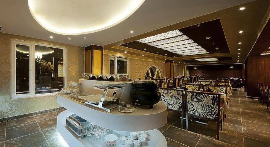 Regent Grand Hotel