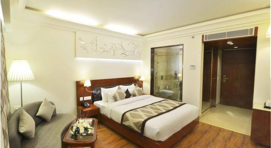 Regent Grand Hotel