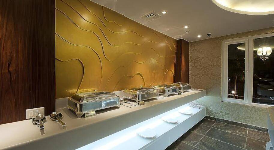 Regent Grand Hotel