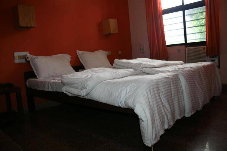 Poonam Village Resort Guest House
