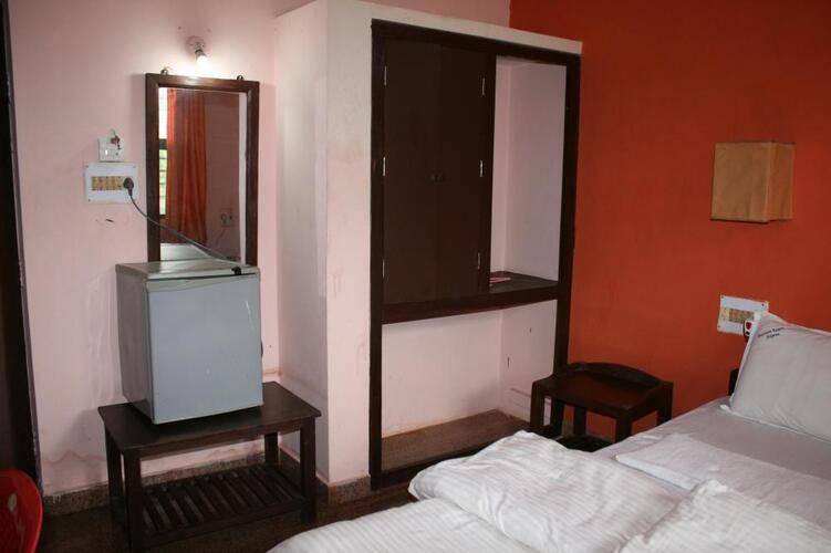 Poonam Village Resort Guest House