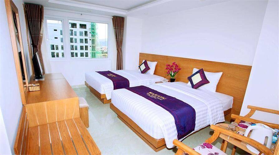Majestic Star Hotel