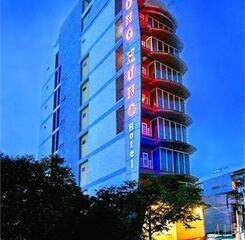 $item['hotel']['name']